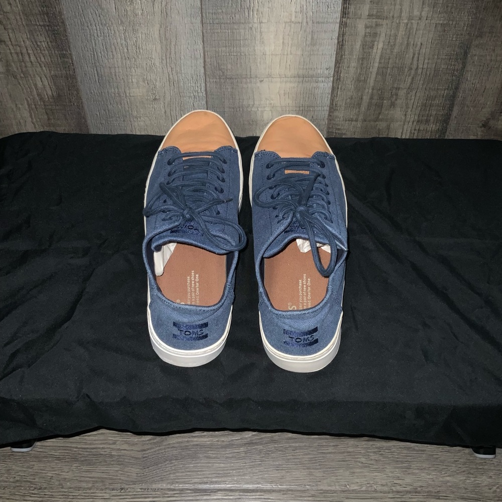 TOMS Men’s Low-Top Canvas/Leather Casual - Picture 2 of 10